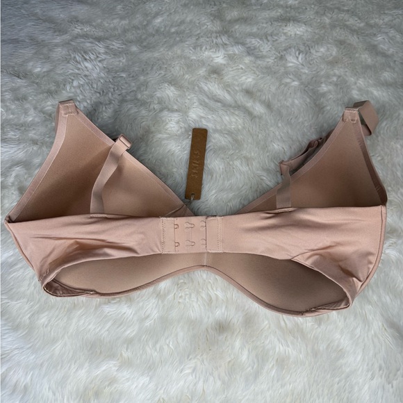 NWT Skims Wireless Form Push Up Plunge Bra Clay Tan Women Size 36DDD - Picture 7 of 13